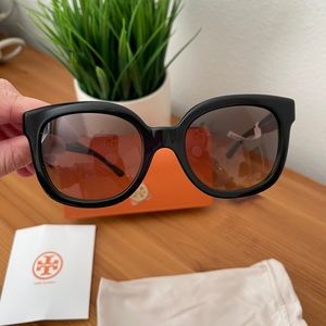 Tory Burch sunglasses NWT